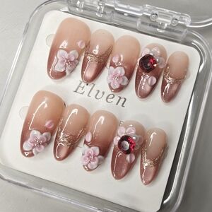 Elegant Floral Almond Handmade Press-On Nails